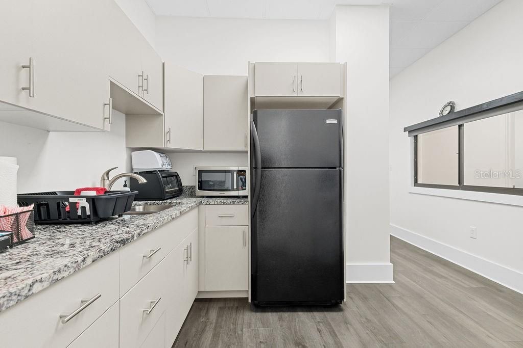 待售: $1,860,000 (0 贝兹, 0 浴室, 6100 平方英尺)