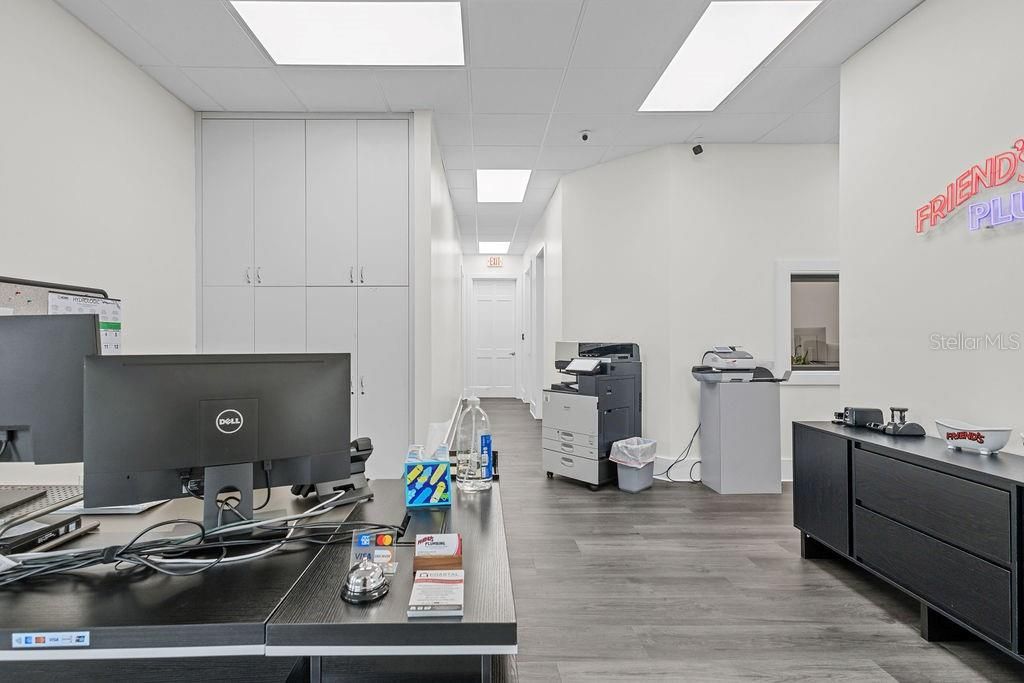 待售: $1,860,000 (0 贝兹, 0 浴室, 6100 平方英尺)