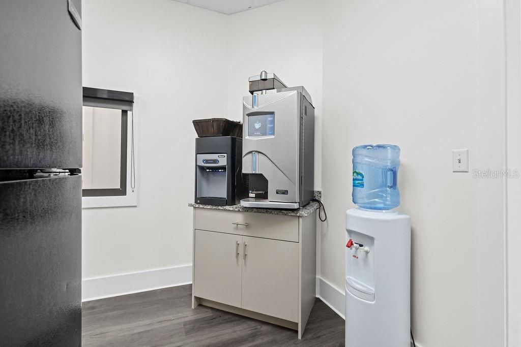 待售: $1,860,000 (0 贝兹, 0 浴室, 6100 平方英尺)