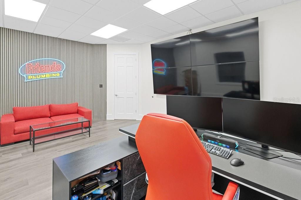 待售: $1,860,000 (0 贝兹, 0 浴室, 6100 平方英尺)