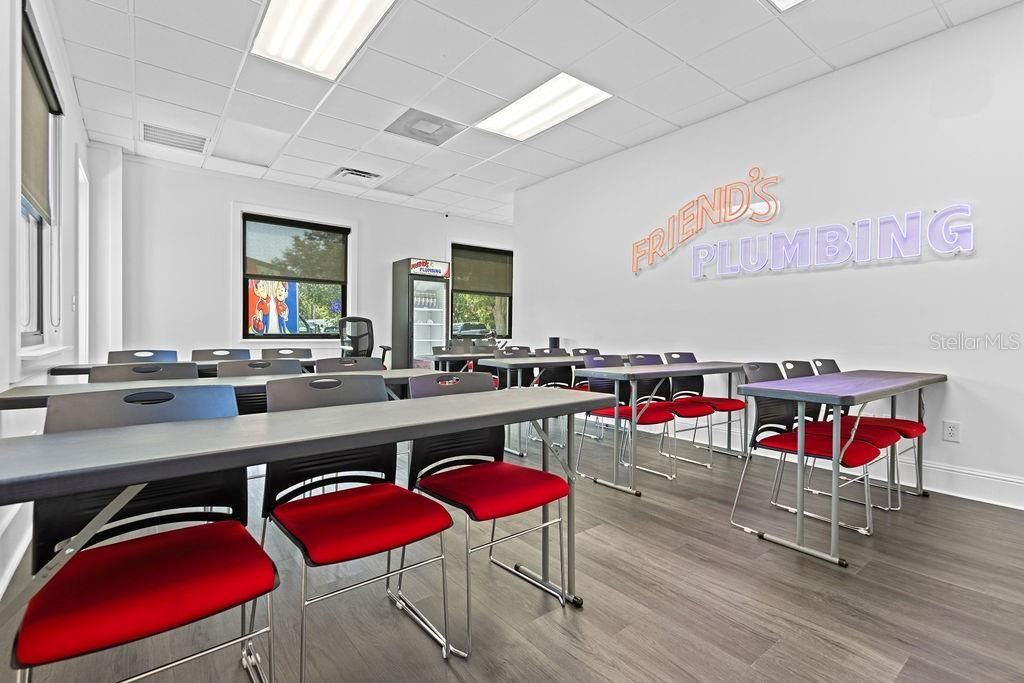 待售: $1,860,000 (0 贝兹, 0 浴室, 6100 平方英尺)