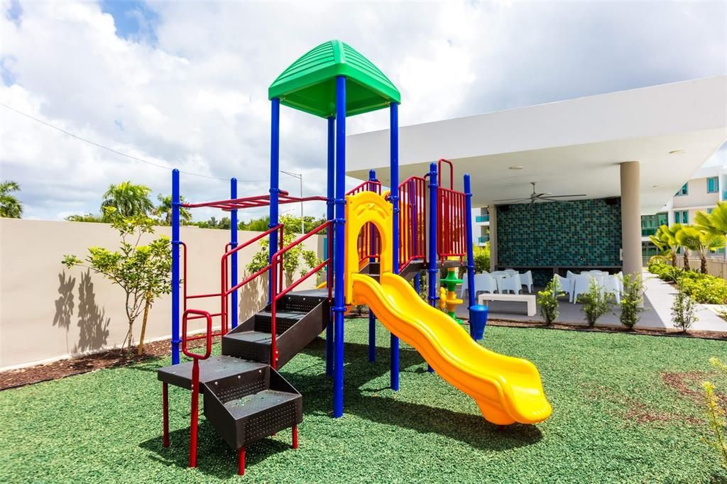 For Rent: $5,000 (3 beds, 2 baths, 1335 Square Feet)