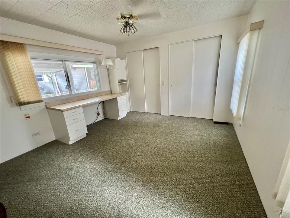 На продажу: $199,000 (2 спален, 2 ванн, 1274 Квадратных фут)