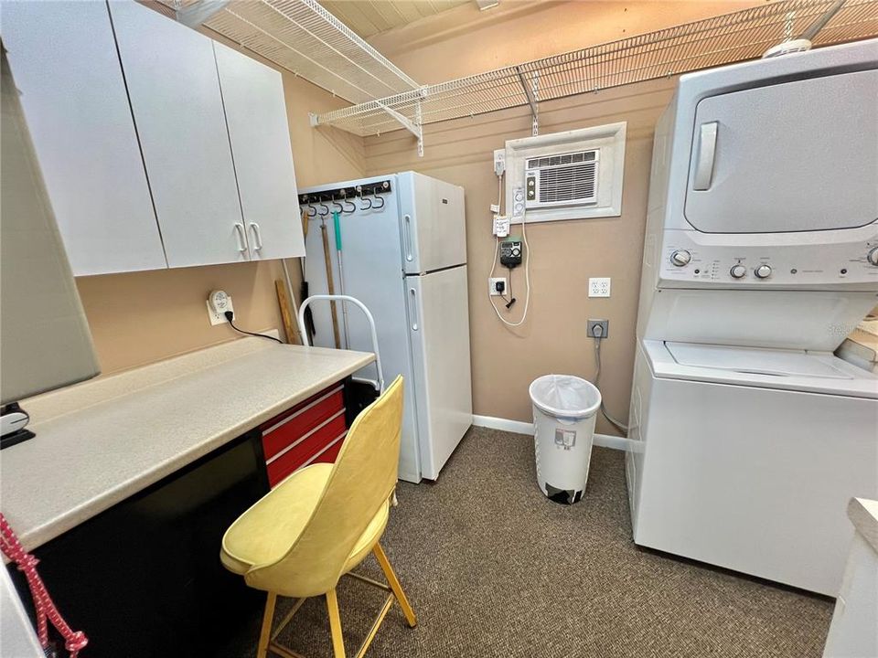 На продажу: $199,000 (2 спален, 2 ванн, 1274 Квадратных фут)