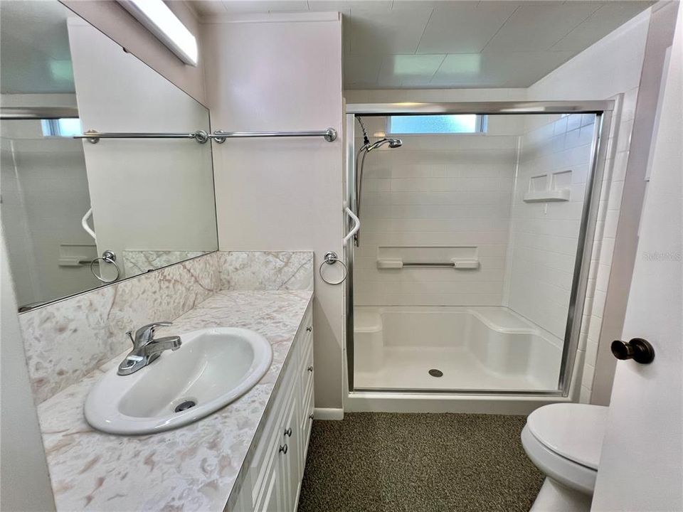 На продажу: $199,000 (2 спален, 2 ванн, 1274 Квадратных фут)