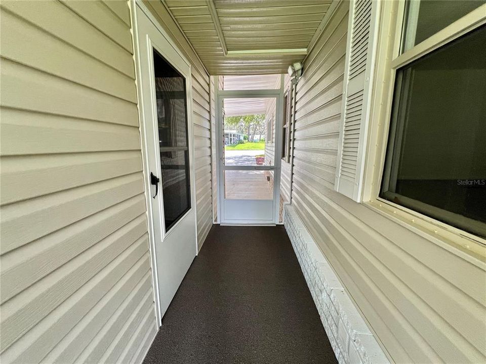 На продажу: $199,000 (2 спален, 2 ванн, 1274 Квадратных фут)