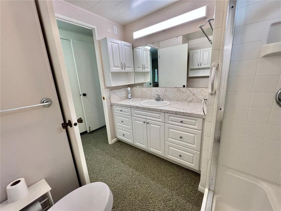 На продажу: $199,000 (2 спален, 2 ванн, 1274 Квадратных фут)