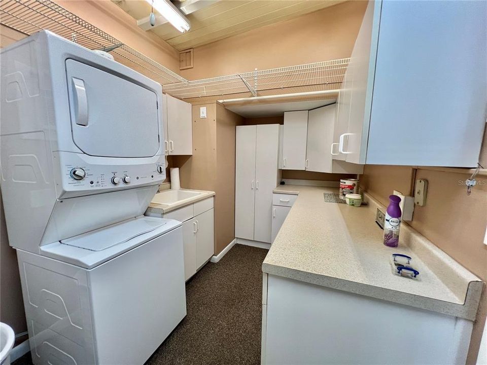 На продажу: $199,000 (2 спален, 2 ванн, 1274 Квадратных фут)