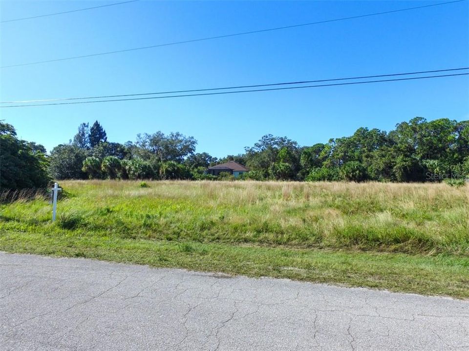 En Venta: $45,000 (0.25 acres)