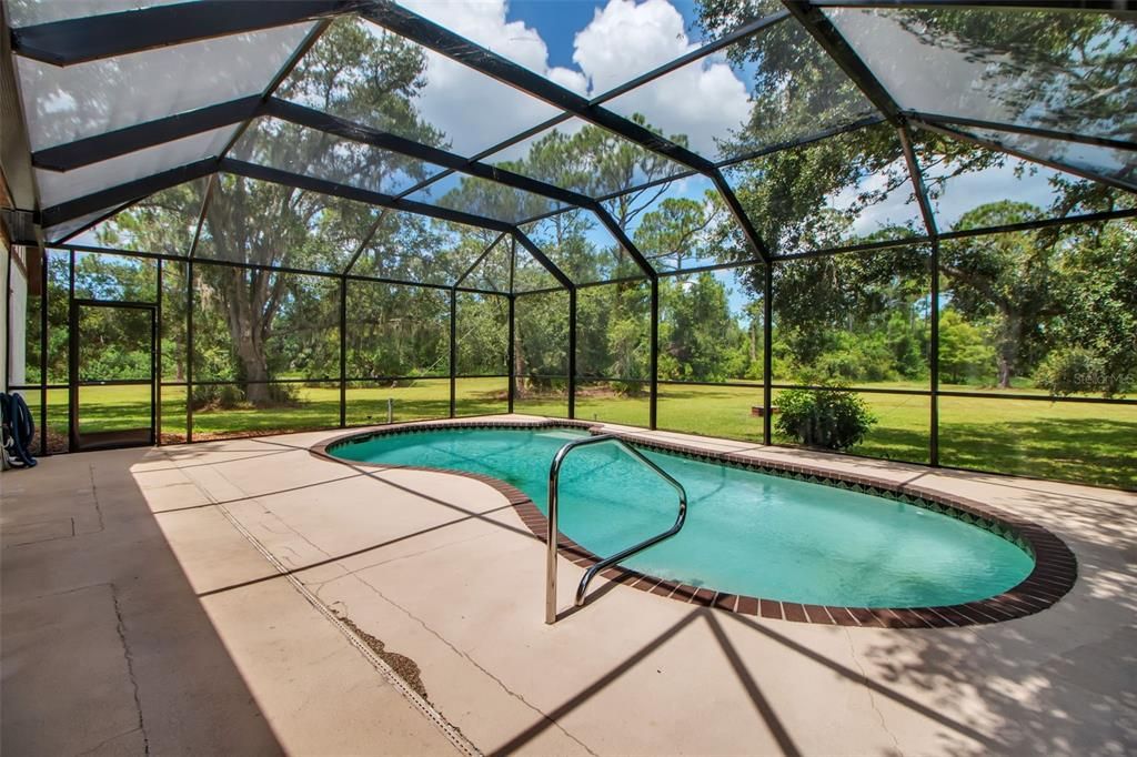 For Sale: $1,100,000 (3 beds, 2 baths, 3022 Square Feet)