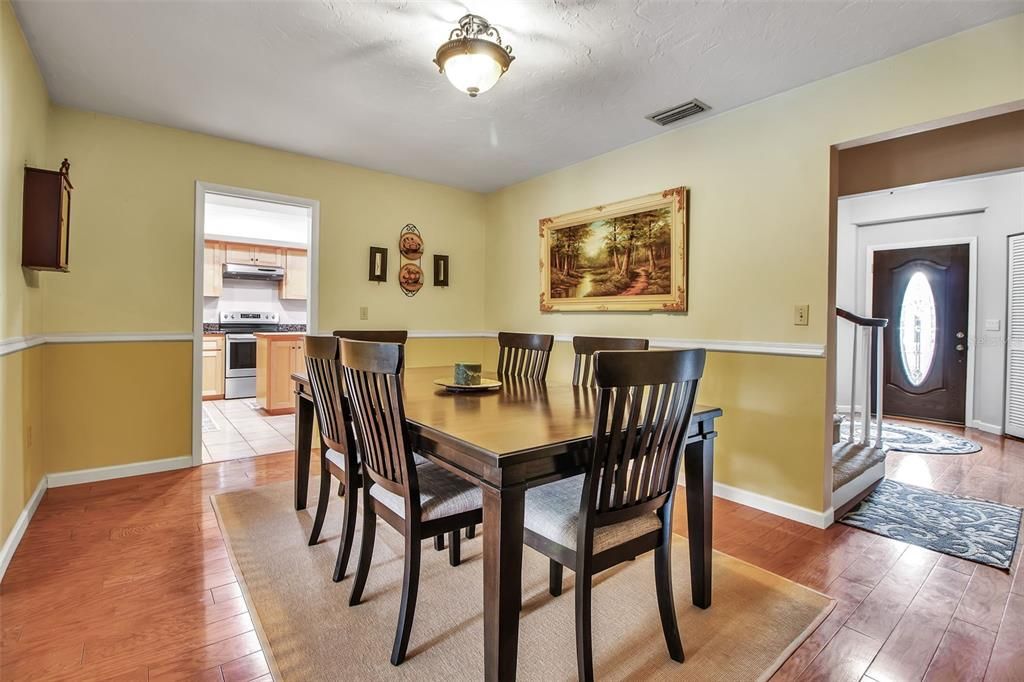 For Sale: $1,100,000 (3 beds, 2 baths, 3022 Square Feet)