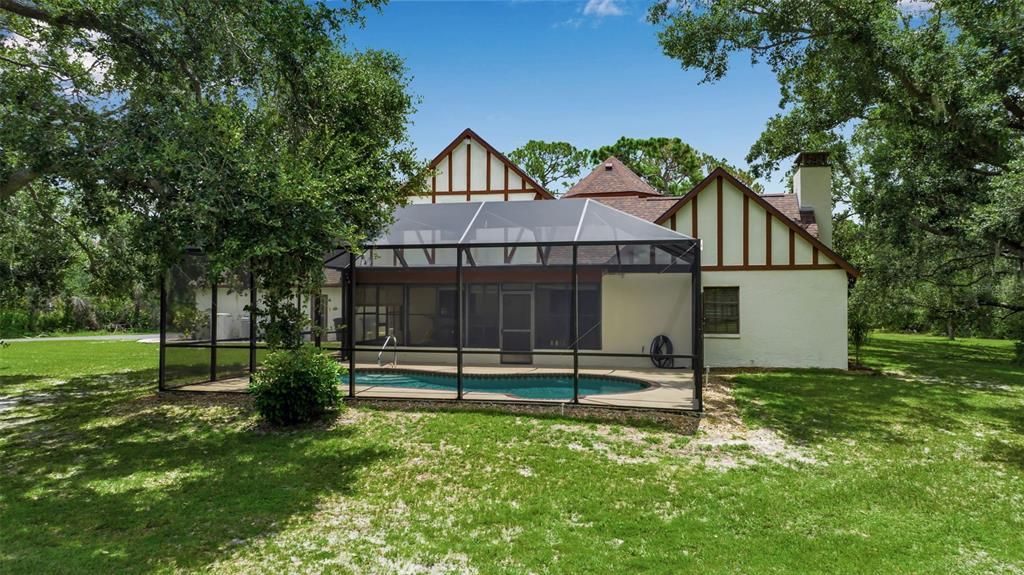 For Sale: $1,100,000 (3 beds, 2 baths, 3022 Square Feet)