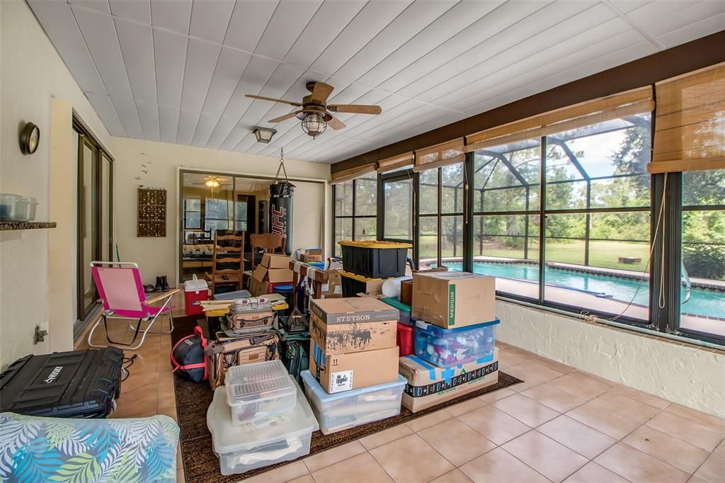 For Sale: $1,100,000 (3 beds, 2 baths, 3022 Square Feet)