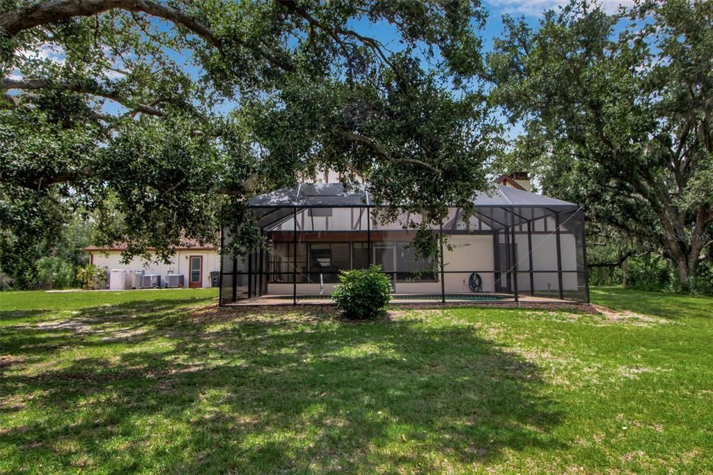 For Sale: $1,100,000 (3 beds, 2 baths, 3022 Square Feet)