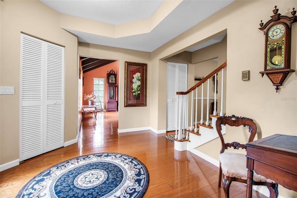 For Sale: $1,100,000 (3 beds, 2 baths, 3022 Square Feet)