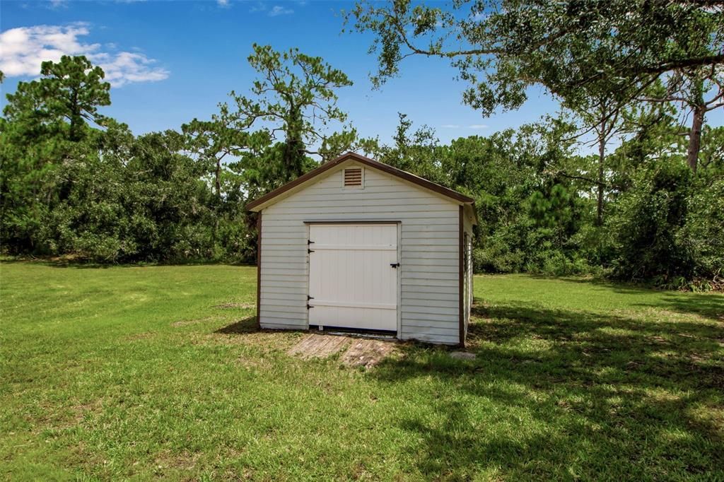 For Sale: $1,100,000 (3 beds, 2 baths, 3022 Square Feet)
