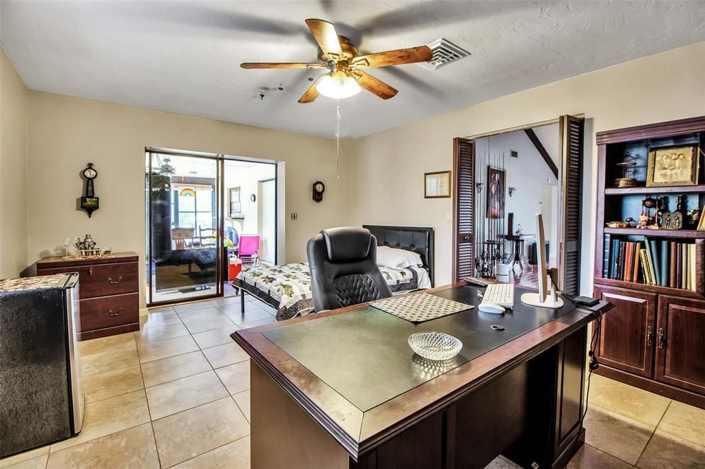 For Sale: $1,100,000 (3 beds, 2 baths, 3022 Square Feet)