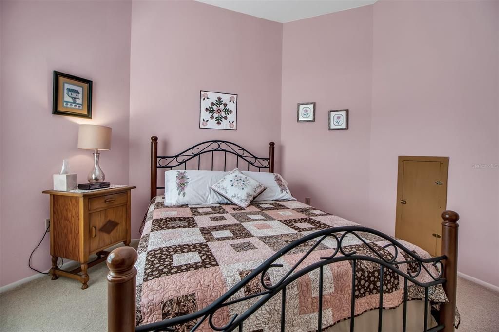 For Sale: $1,100,000 (3 beds, 2 baths, 3022 Square Feet)