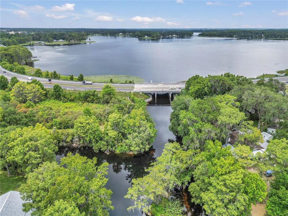 На продажу: $169,000 (2 спален, 2 ванн, 1230 Квадратных фут)