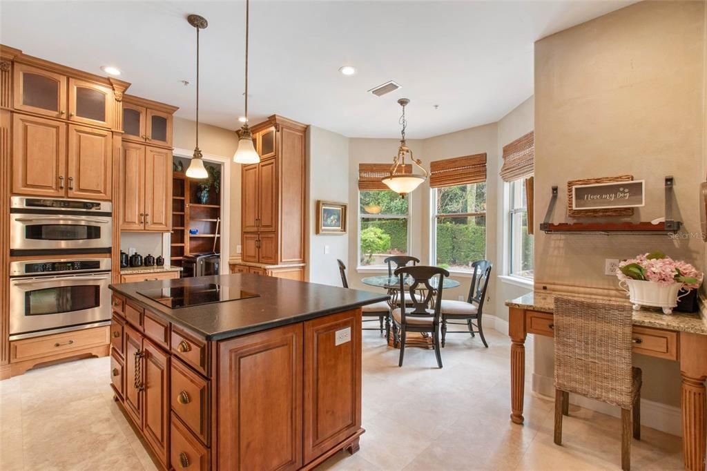 En Venta: $1,699,000 (4 camas, 5 baños, 3595 Pies cuadrados)