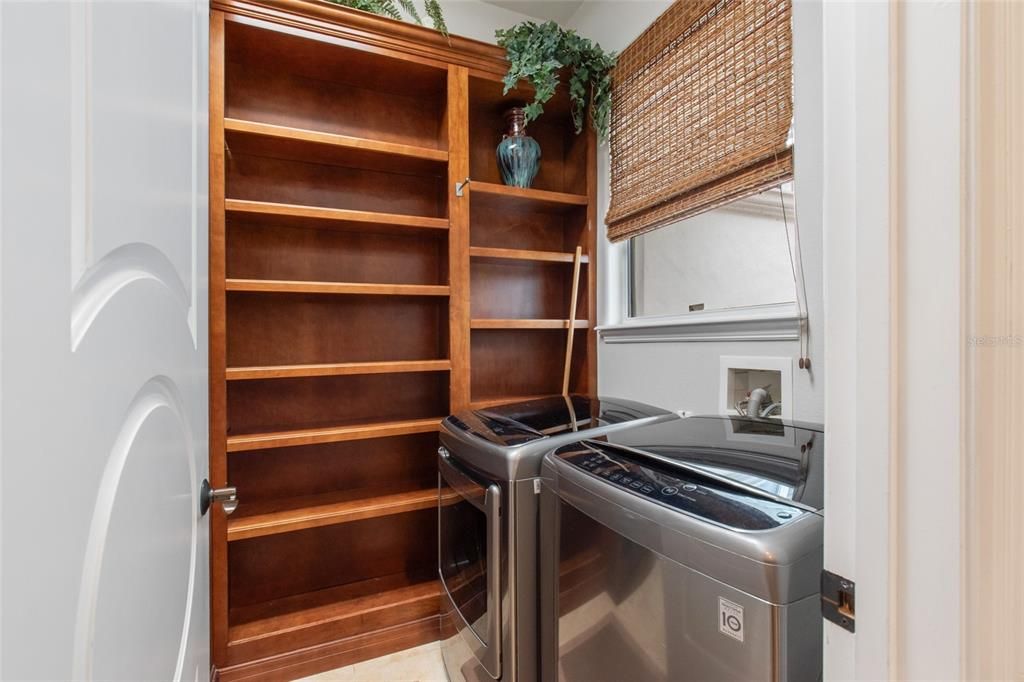 En Venta: $1,699,000 (4 camas, 5 baños, 3595 Pies cuadrados)