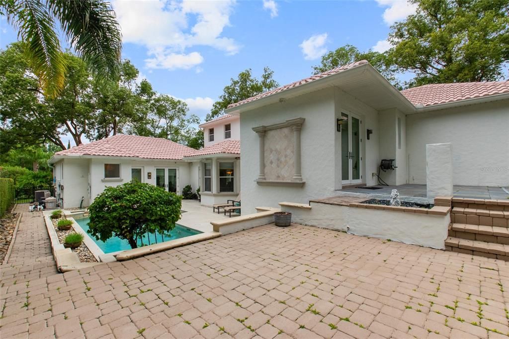 En Venta: $1,699,000 (4 camas, 5 baños, 3595 Pies cuadrados)