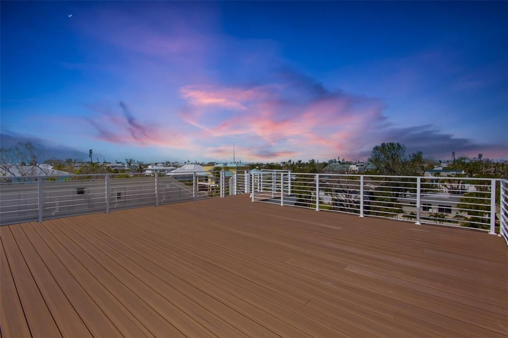 На продажу: $5,799,900 (6 спален, 6 ванн, 3695 Квадратных фут)