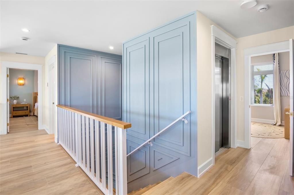 На продажу: $5,799,900 (6 спален, 6 ванн, 3695 Квадратных фут)