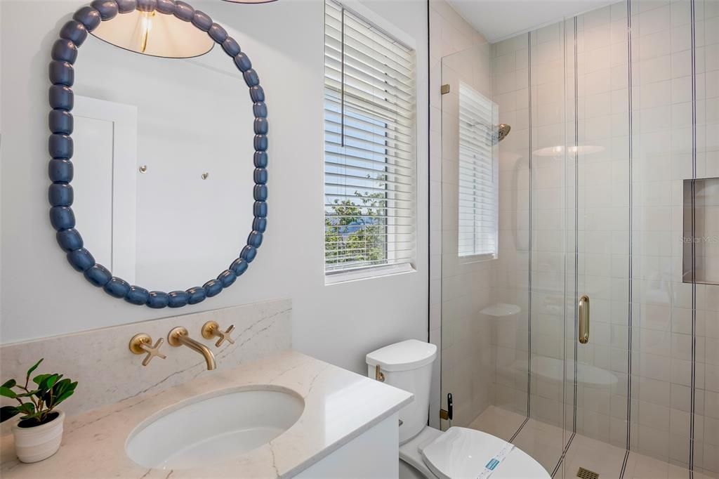 На продажу: $5,799,900 (6 спален, 6 ванн, 3695 Квадратных фут)