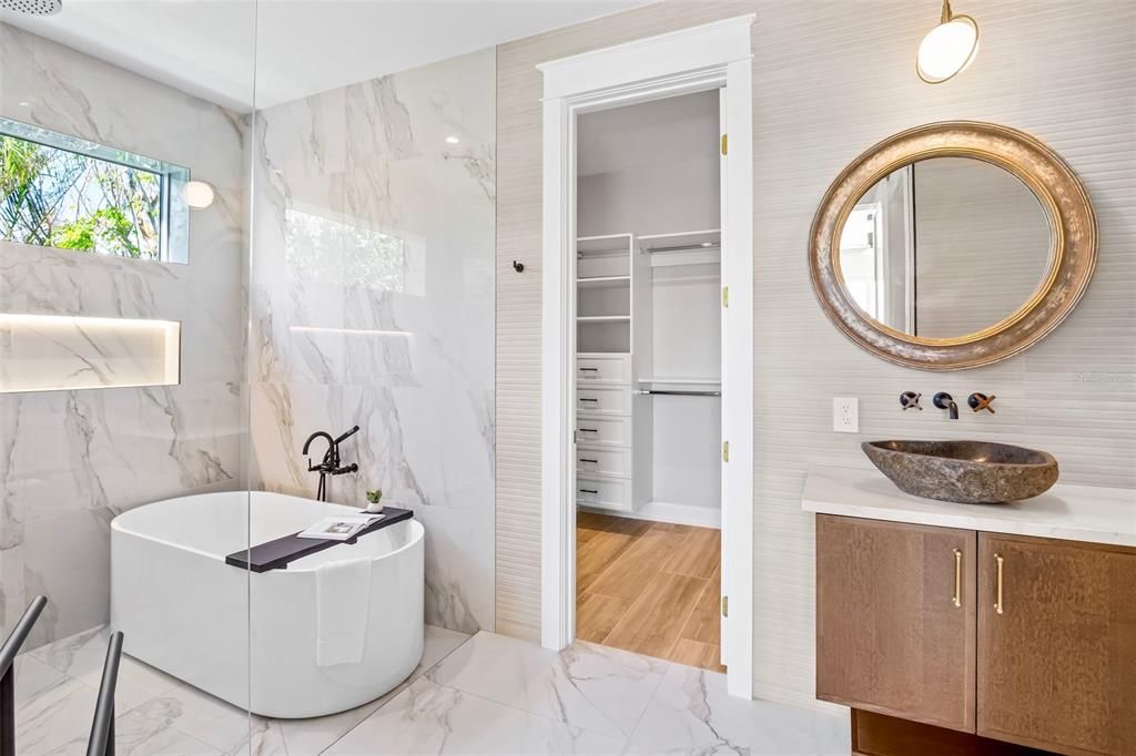 На продажу: $5,799,900 (6 спален, 6 ванн, 3695 Квадратных фут)