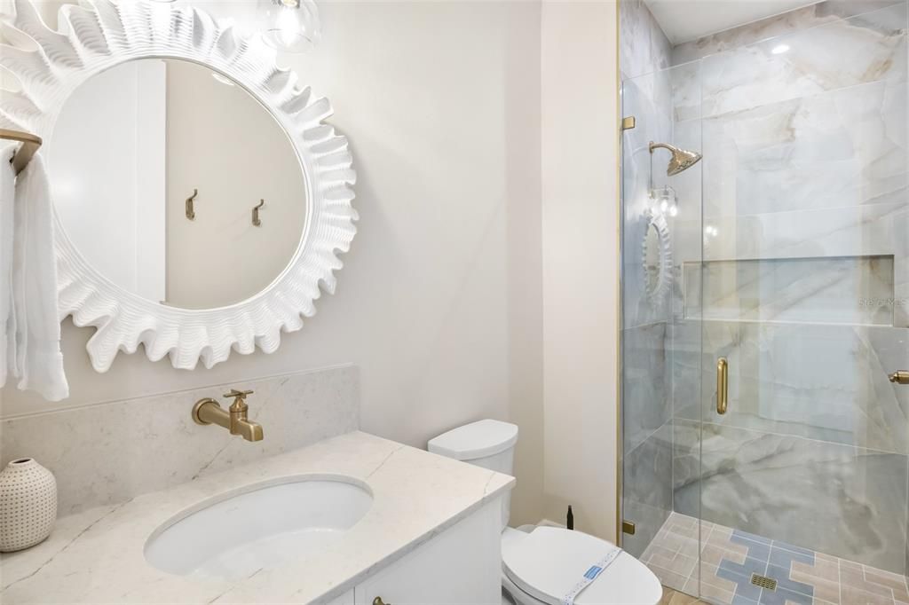 На продажу: $5,799,900 (6 спален, 6 ванн, 3695 Квадратных фут)