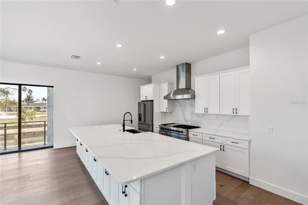 待售: $5,049,000 (4 贝兹, 4 浴室, 4106 平方英尺)