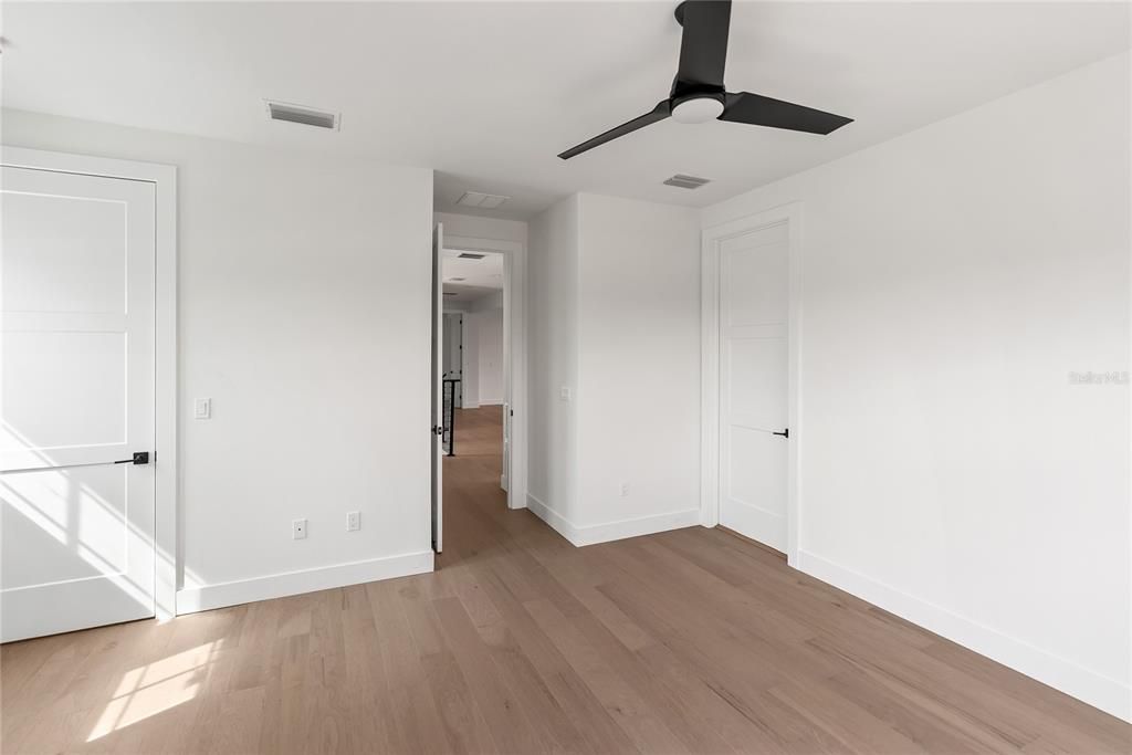 待售: $5,049,000 (4 贝兹, 4 浴室, 4106 平方英尺)