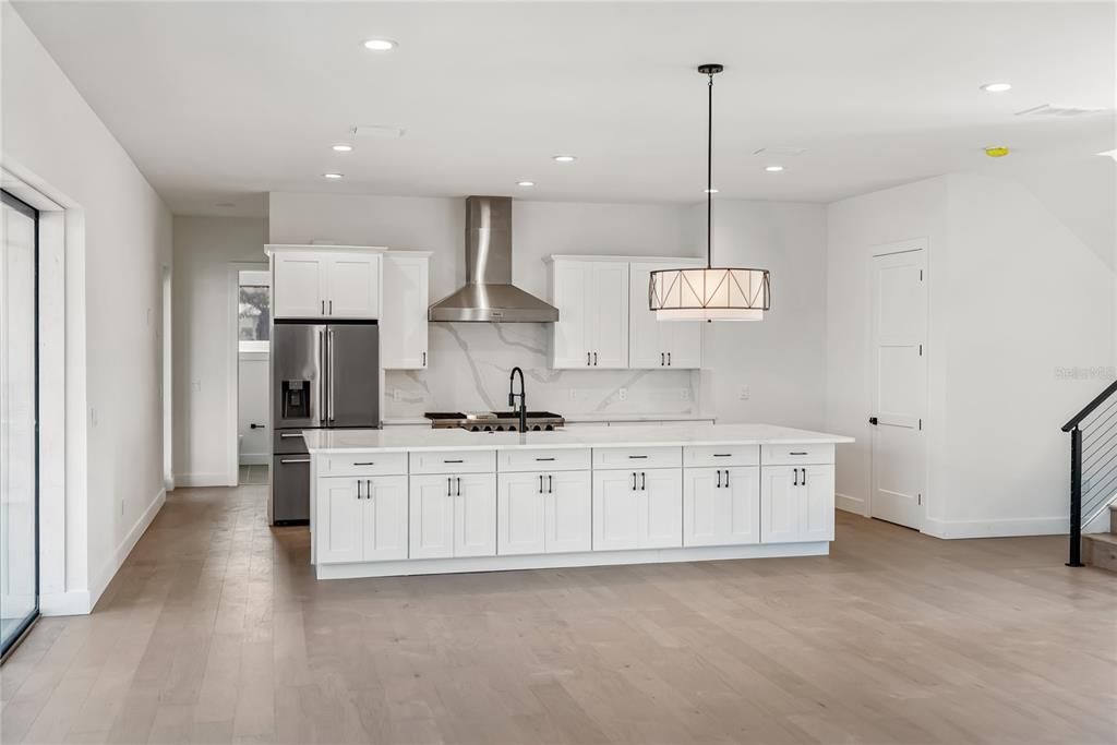 待售: $5,049,000 (4 贝兹, 4 浴室, 4106 平方英尺)