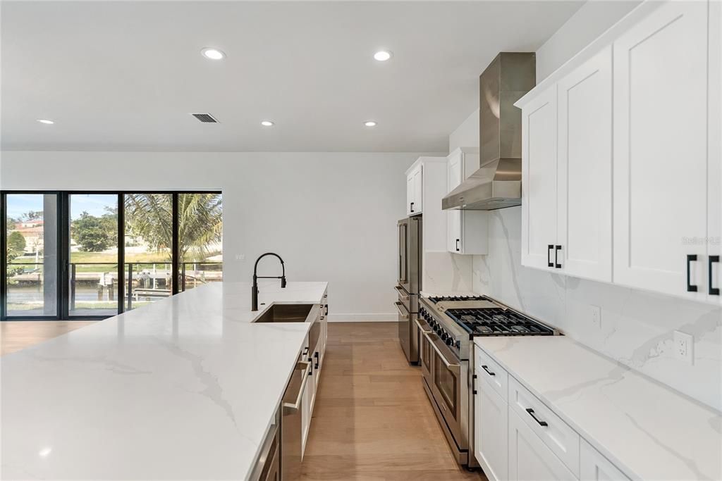 待售: $5,049,000 (4 贝兹, 4 浴室, 4106 平方英尺)