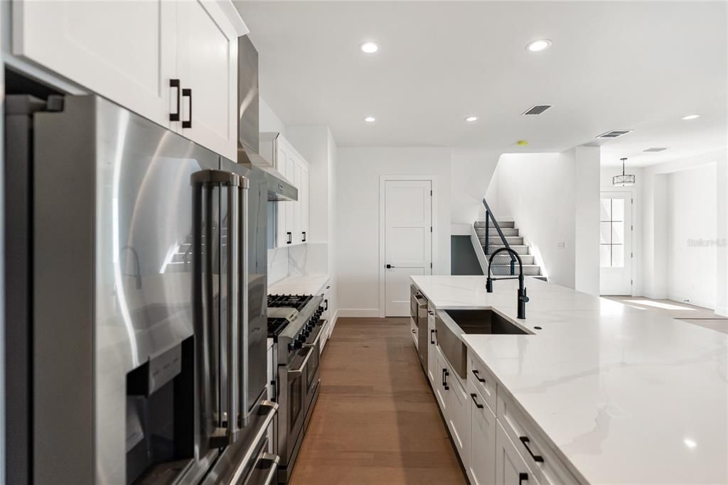 待售: $5,049,000 (4 贝兹, 4 浴室, 4106 平方英尺)