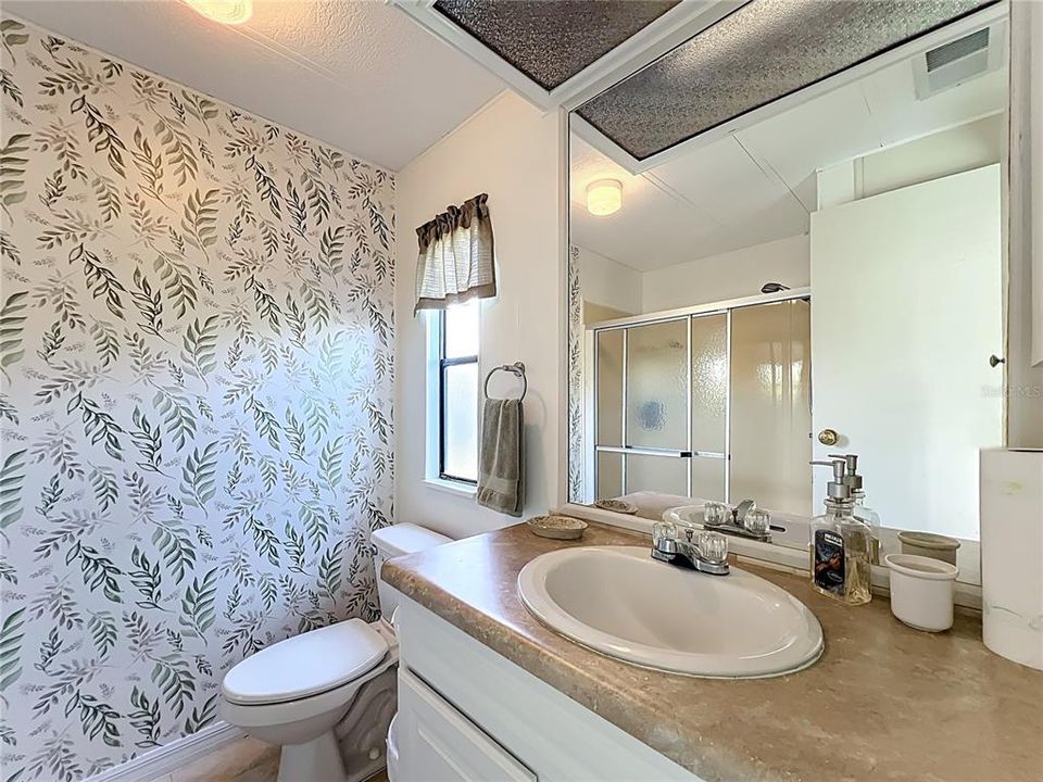 На продажу: $150,000 (2 спален, 2 ванн, 1248 Квадратных фут)