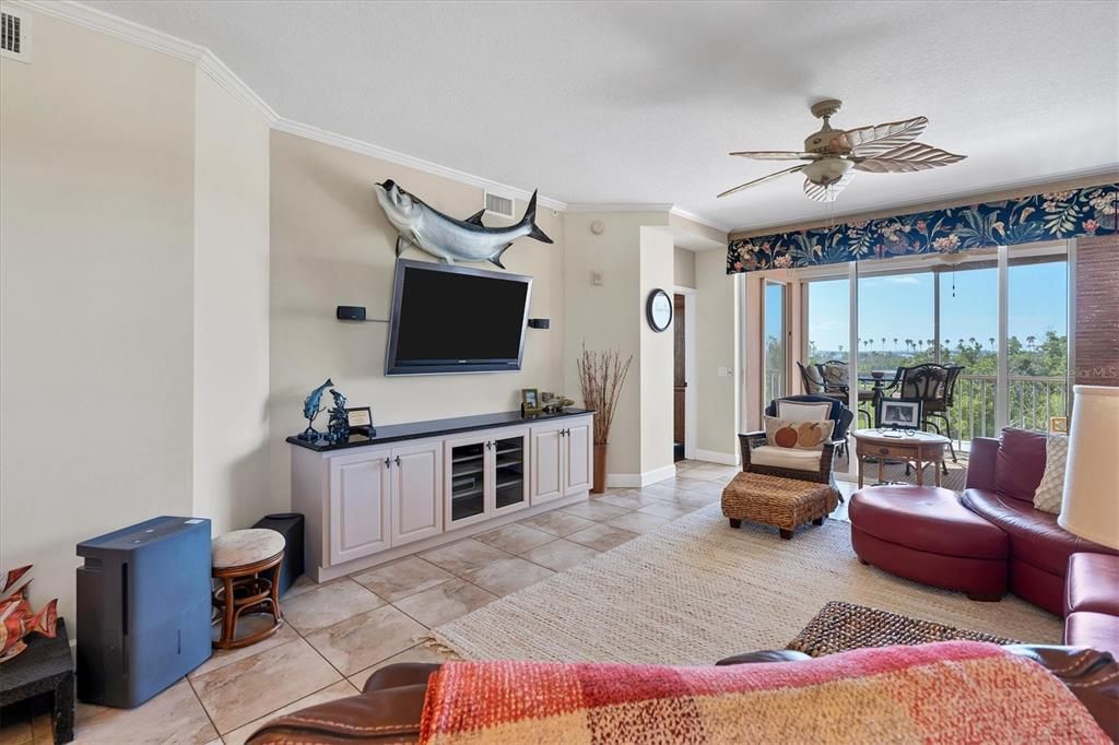 En Renta: $2,375 (3 camas, 2 baños, 1701 Pies cuadrados)