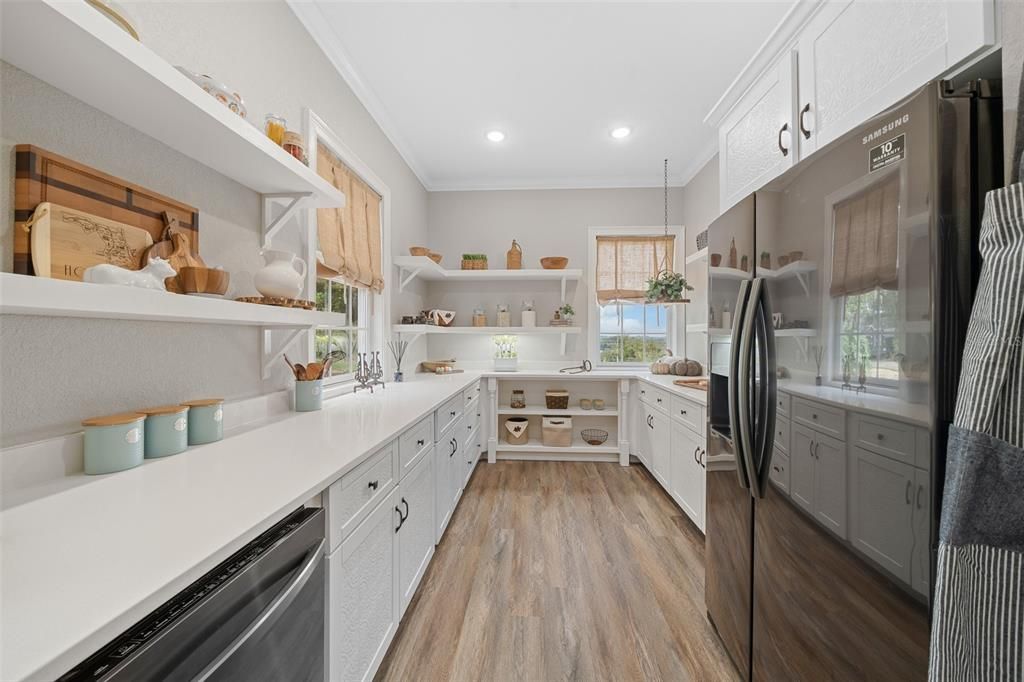 En Venta: $1,399,500 (5 camas, 5 baños, 5513 Pies cuadrados)