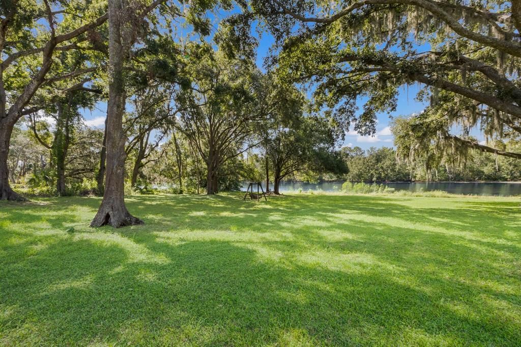 Active With Contract: $564,990 (4 beds, 2 baths, 2318 Square Feet)