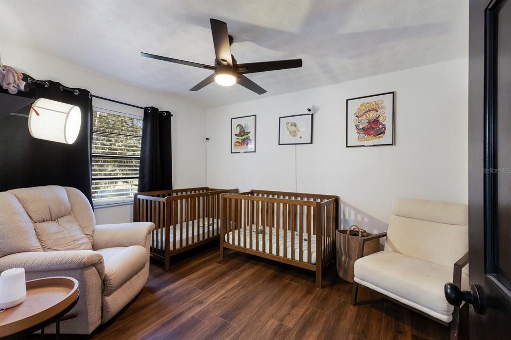 Active With Contract: $564,990 (4 beds, 2 baths, 2318 Square Feet)