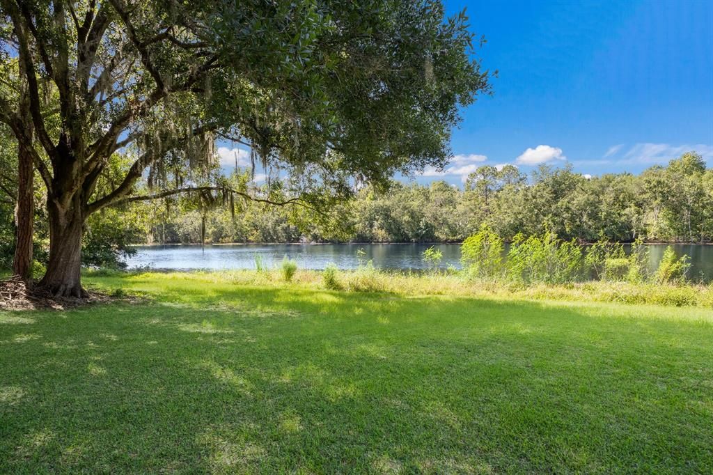 Active With Contract: $564,990 (4 beds, 2 baths, 2318 Square Feet)