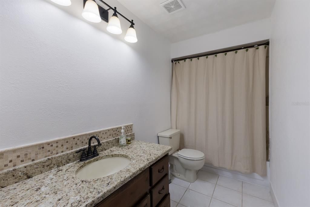 Active With Contract: $564,990 (4 beds, 2 baths, 2318 Square Feet)