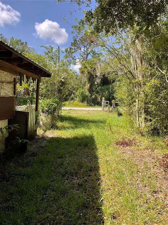 На продажу: $295,500 (2 спален, 1 ванн, 960 Квадратных фут)