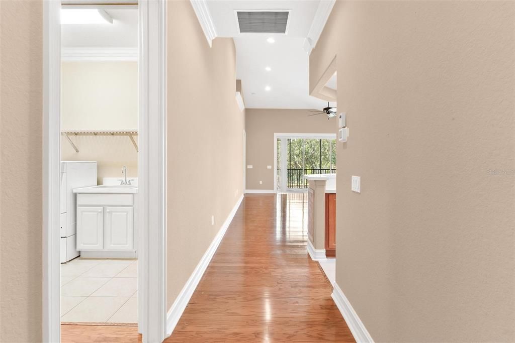 En Venta: $449,900 (3 camas, 2 baños, 2685 Pies cuadrados)