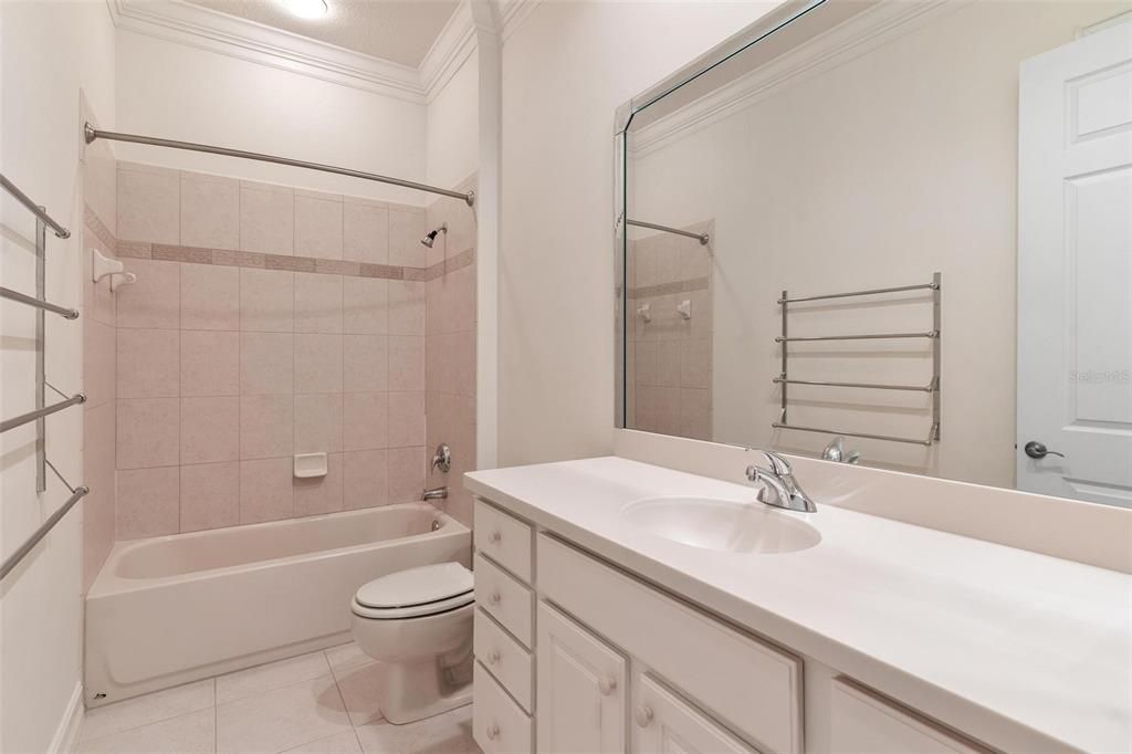 En Venta: $449,900 (3 camas, 2 baños, 2685 Pies cuadrados)