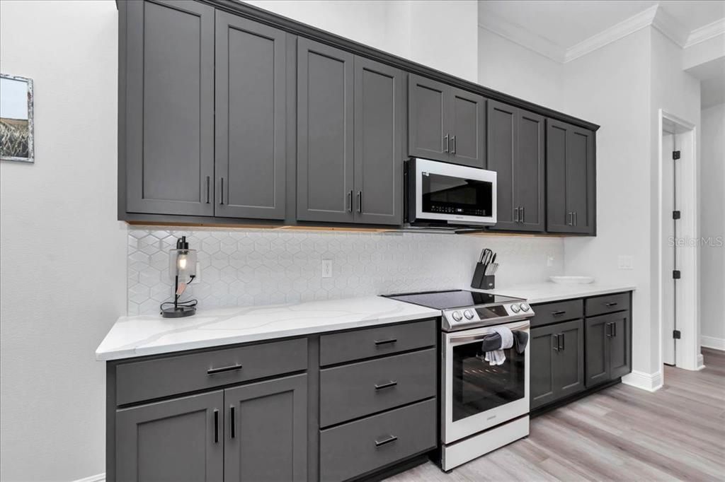 For Sale: $875,000 (4 beds, 3 baths, 2666 Square Feet)