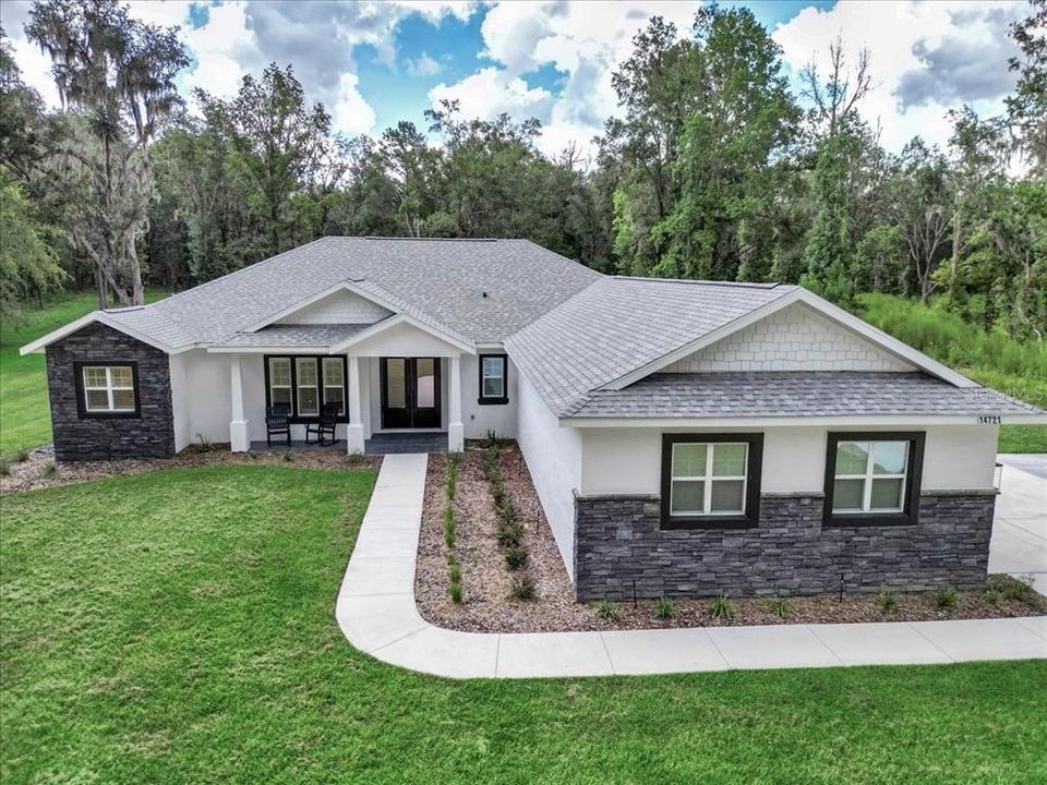 For Sale: $875,000 (4 beds, 3 baths, 2666 Square Feet)