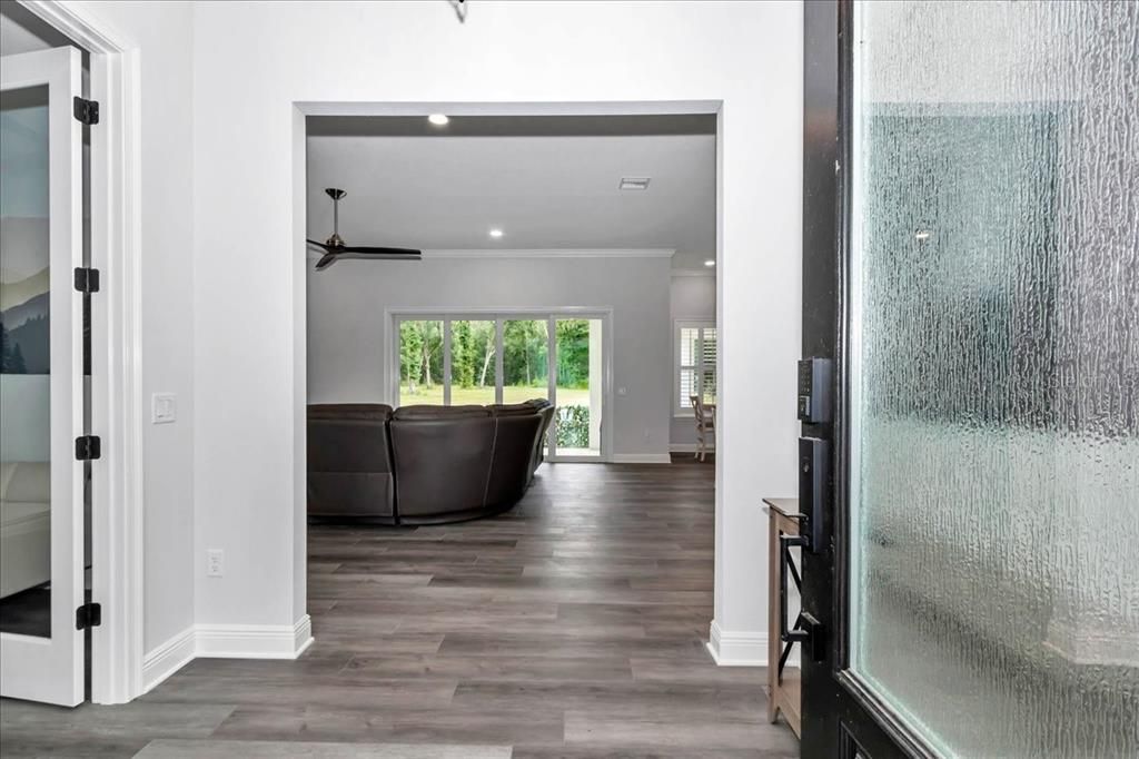 For Sale: $875,000 (4 beds, 3 baths, 2666 Square Feet)