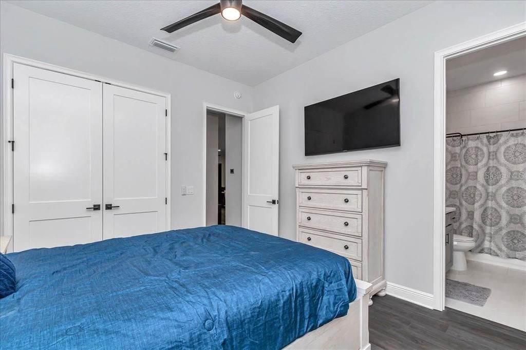 For Sale: $875,000 (4 beds, 3 baths, 2666 Square Feet)